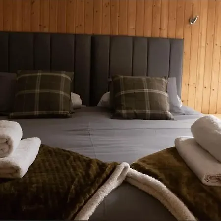 Large - Walkable To - Flexible Beds Morzine